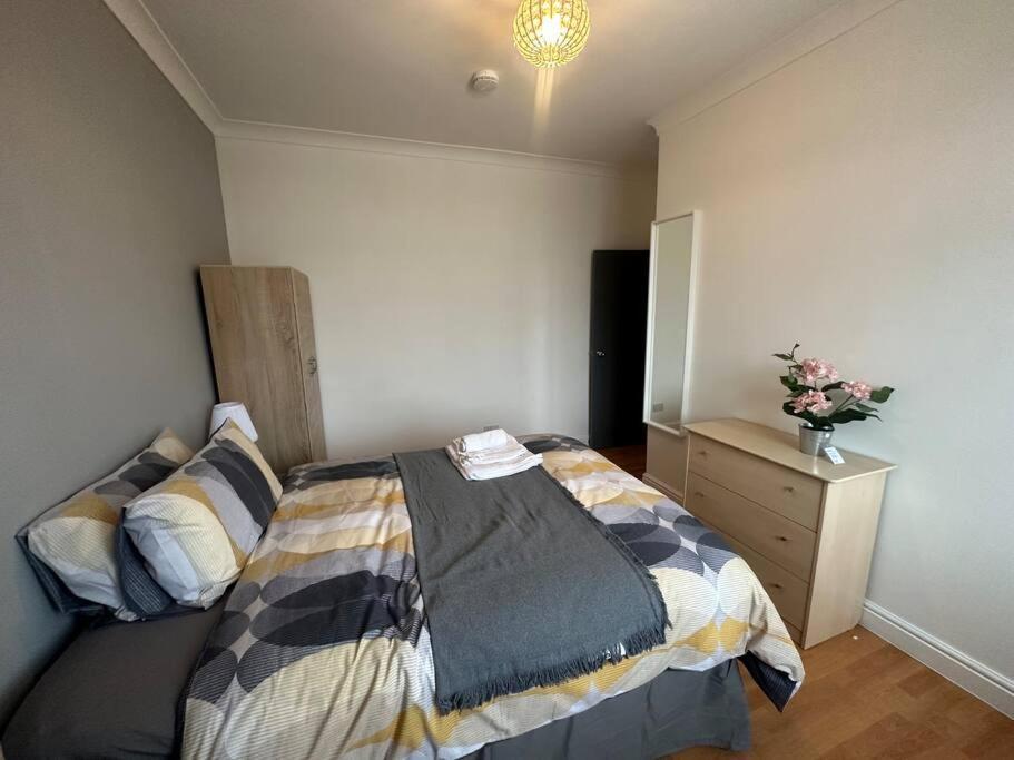 5 Bedroom House Se6 London Exterior photo